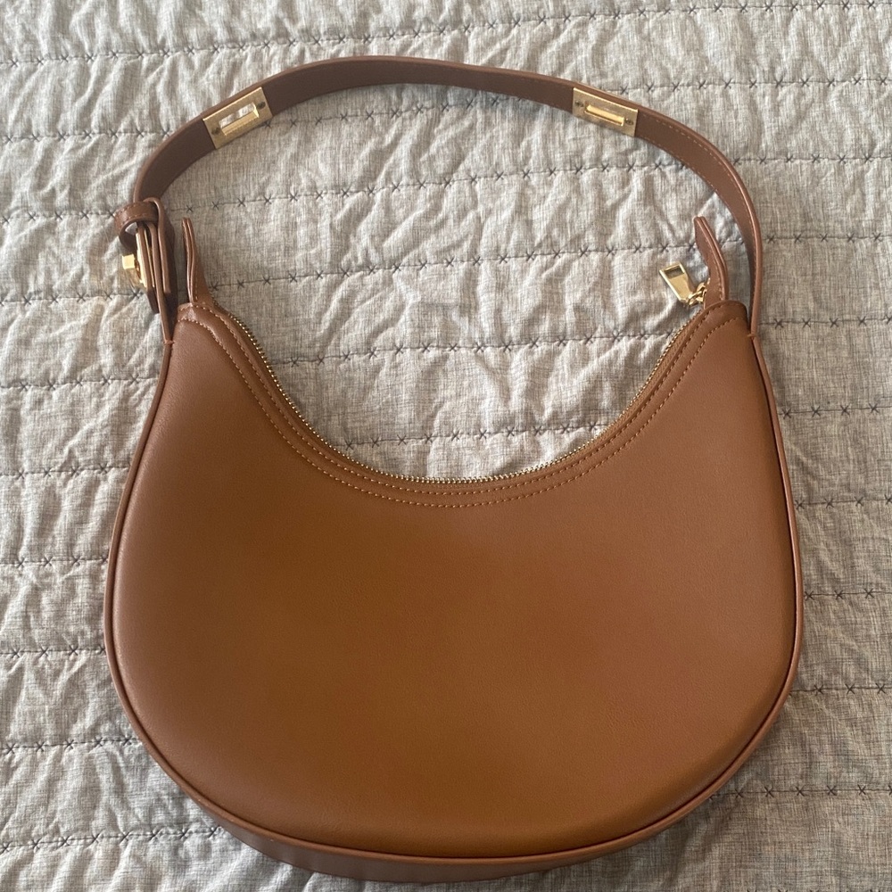 Elegant Brown Leather Shoulder Bag